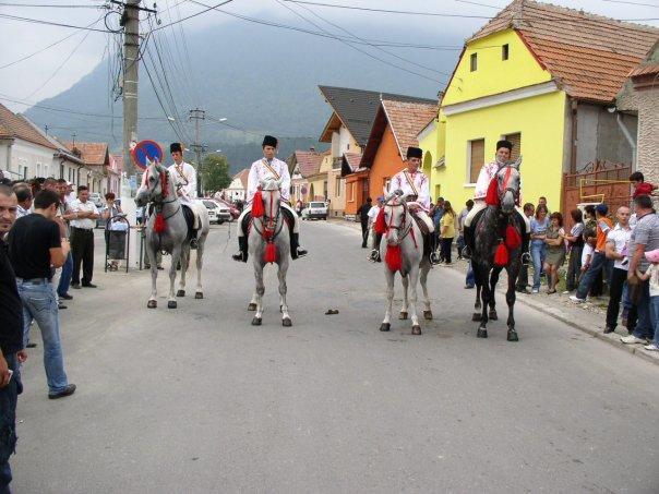 Sura Pietrei Craiului Hotell Zărneşti Exteriör bild